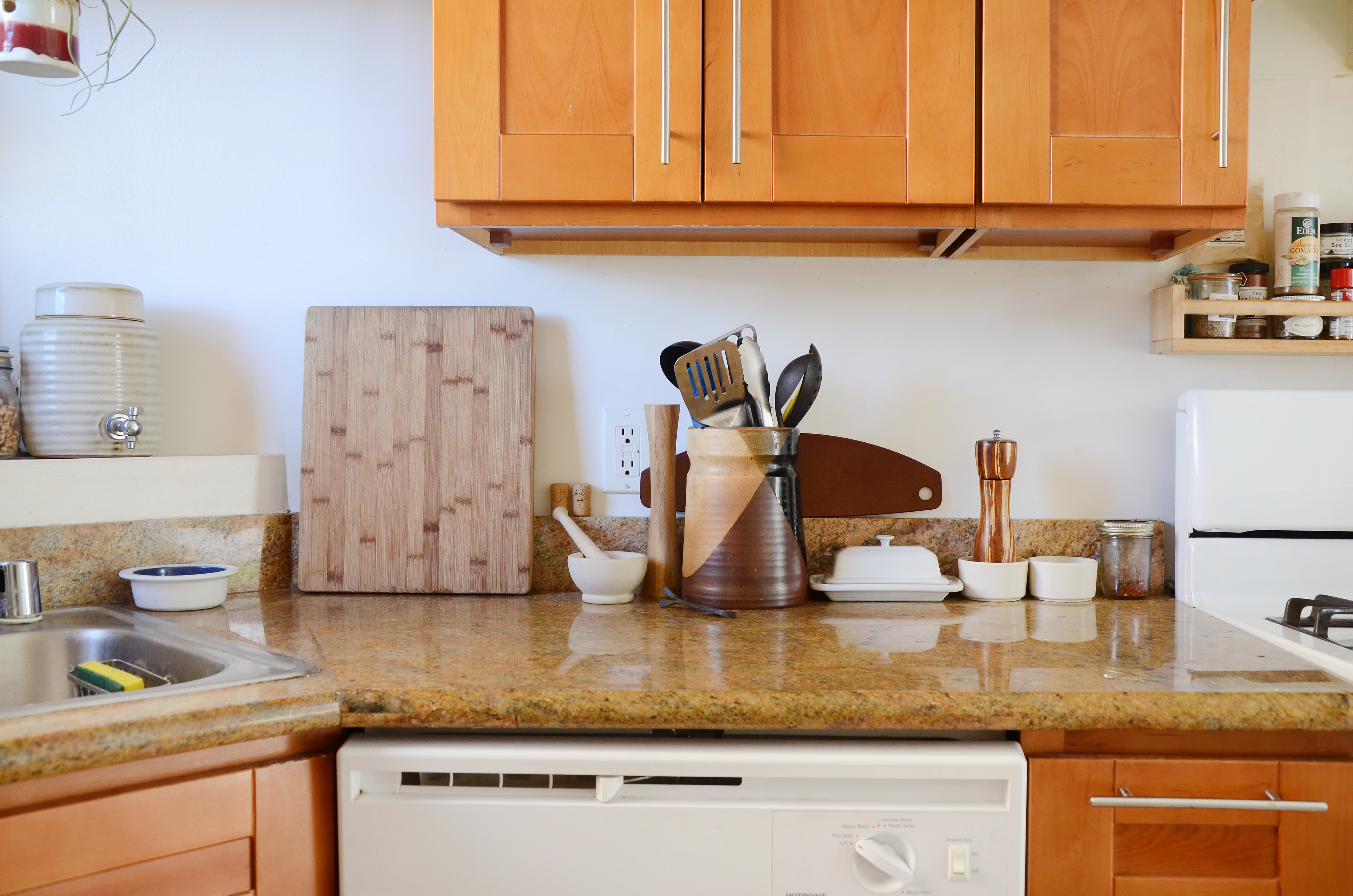 House Tour An Oakland Apartment Shared by Two Artists Apartment Therapy